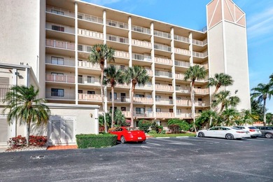 Beach Condo For Sale in Delray Beach, Florida