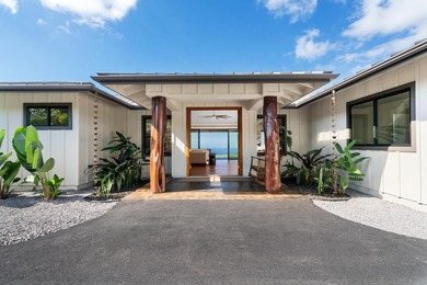 Beach Home For Sale in Kailua Kona, Hawaii