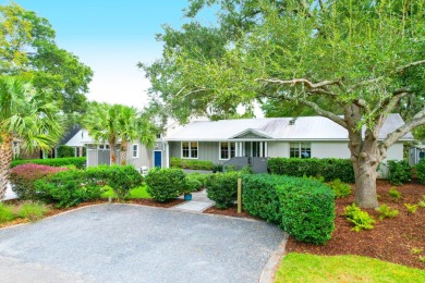 Beach Home For Sale in Mount Pleasant, South Carolina