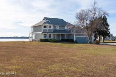 Beach Home For Sale in Swansboro, North Carolina