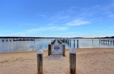 Beach Condo For Sale in Greenport, New York