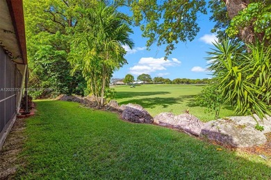Beach Townhome/Townhouse For Sale in Miami, Florida