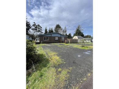 Beach Home For Sale in Seal Rock, Oregon
