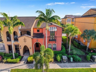 Beach Townhome/Townhouse For Sale in Fort Myers, Florida