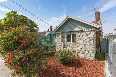 Beach Home For Sale in Oakland, California