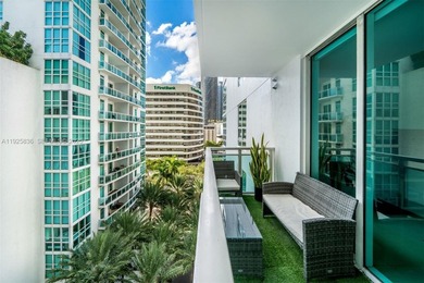 Beach Condo For Sale in Miami, Florida