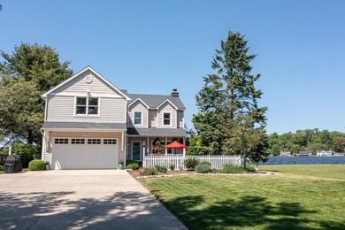 Beach Home Active Under Contract in Pentwater, Michigan