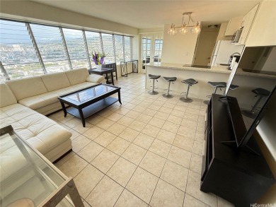 Beach Condo For Sale in Honolulu, Hawaii