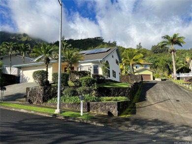 Beach Home For Sale in Kaneohe, Hawaii