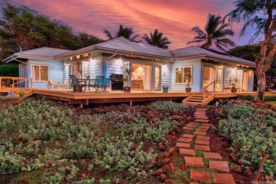 Beach Home For Sale in Maunaloa, Hawaii