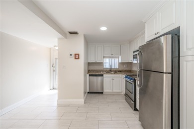 Beach Condo For Sale in Pembroke Pines, Florida