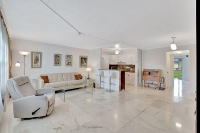 Beach Condo For Sale in Boca Raton, Florida