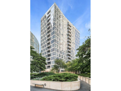 Beach Home For Sale in Chicago, Illinois