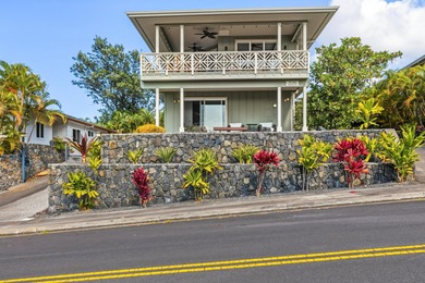 Beach Home For Sale in Kailua Kona, Hawaii