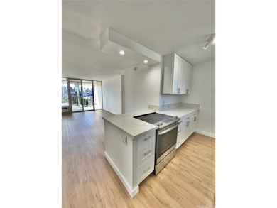 Beach Condo For Sale in Honolulu, Hawaii