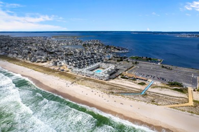 Beach Condo For Sale in Mantoloking, New Jersey