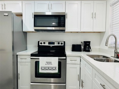 Beach Condo For Sale in Sunrise, Florida