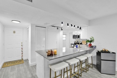 Beach Condo For Sale in Boca Raton, Florida