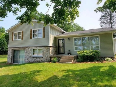 Beach Home For Sale in Naubinway, Michigan