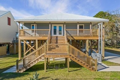 Beach Home For Sale in Dauphin Island, Alabama