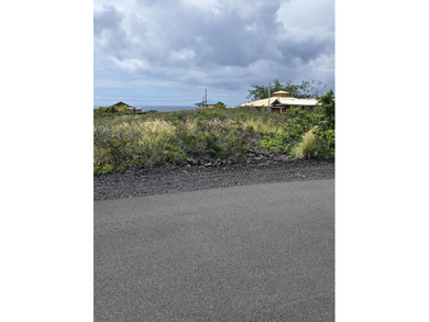 Beach Lot For Sale in Captain Cook, Hawaii