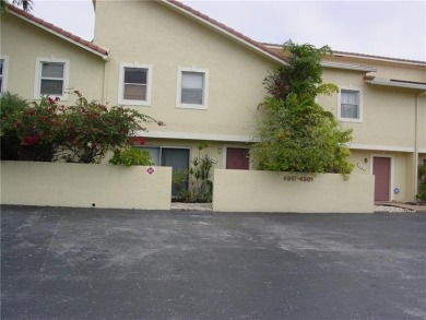 Beach Condo For Sale in Coral Springs, Florida
