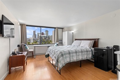 Beach Condo For Sale in Honolulu, Hawaii