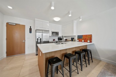 Beach Condo For Sale in Honolulu, Hawaii