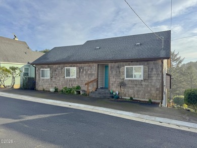 Beach Home For Sale in Lincoln City, Oregon