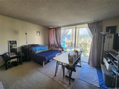 Beach Condo For Sale in Honolulu, Hawaii