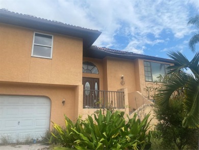 Beach Home Sale Pending in Nokomis, Florida