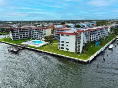 Beach Condo For Sale in North Palm Beach, Florida