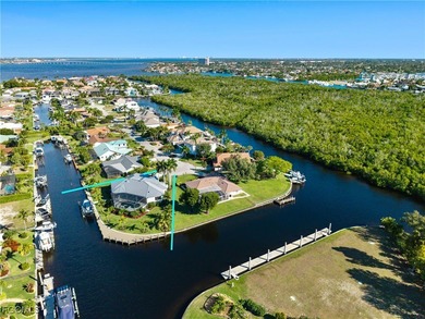 Beach Home For Sale in Fort Myers, Florida