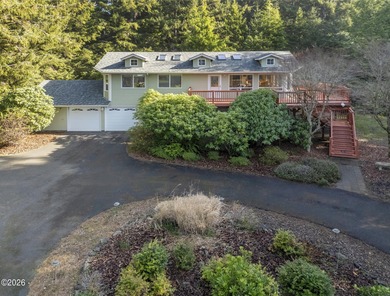 Beach Home For Sale in Waldport, Oregon