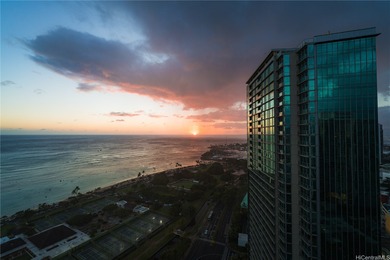 Beach Condo For Sale in Honolulu, Hawaii