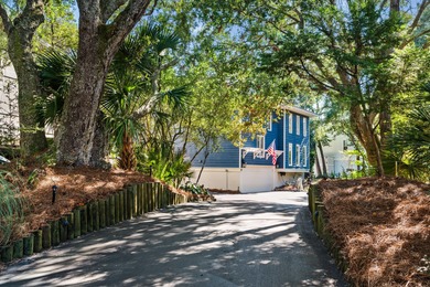 Beach Home For Sale in Isle of Palms, South Carolina