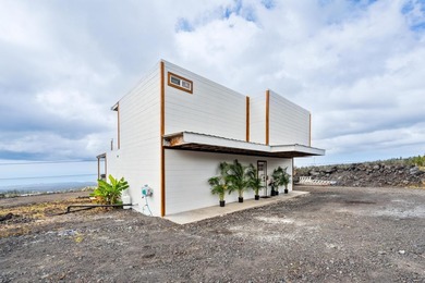 Beach Home For Sale in Ocean View, Hawaii