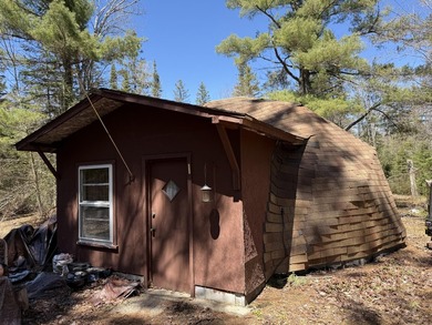 Beach Acreage For Sale in Naubinway, Michigan