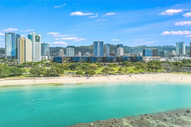 Beach Condo For Sale in Honolulu, Hawaii