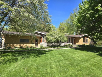 Beach Home For Sale in Sault Sainte Marie, Michigan