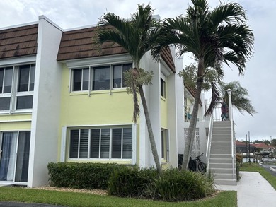 Beach Condo Sale Pending in Fort Pierce, Florida