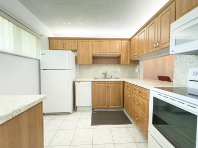 Beach Condo For Sale in Lake Worth, Florida