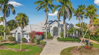 Beach Home For Sale in Sanibel, Florida