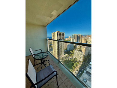Beach Condo For Sale in Honolulu, Hawaii