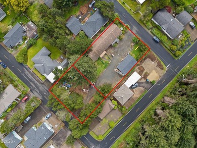 Beach Home For Sale in Lincoln City, Oregon