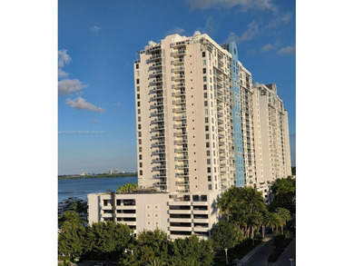 Beach Condo Sale Pending in Miami Beach, Florida