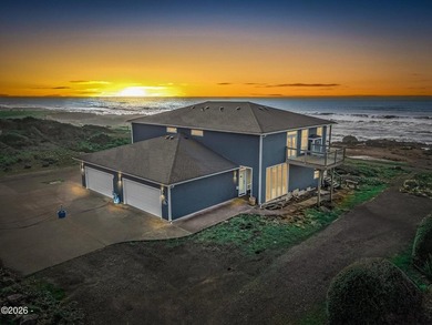 Beach Townhome/Townhouse For Sale in Yachats, Oregon