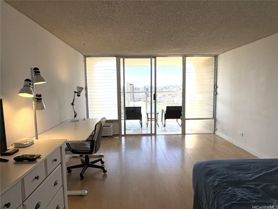 Beach Condo For Sale in Honolulu, Hawaii
