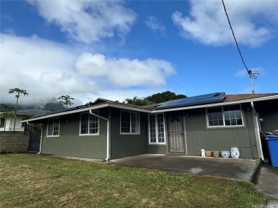 Beach Home For Sale in Kaneohe, Hawaii