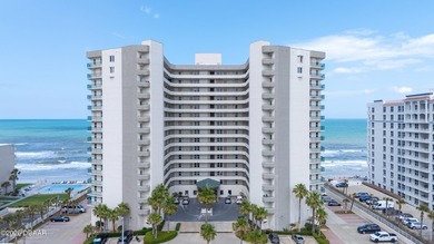 Beach Condo For Sale in Daytona Beach Shores, Florida